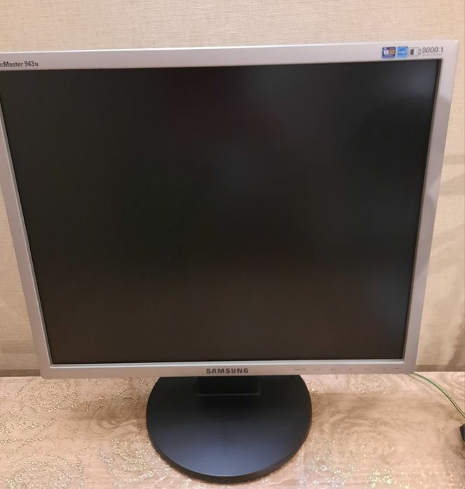 Монитор Samsung 20 дюйм