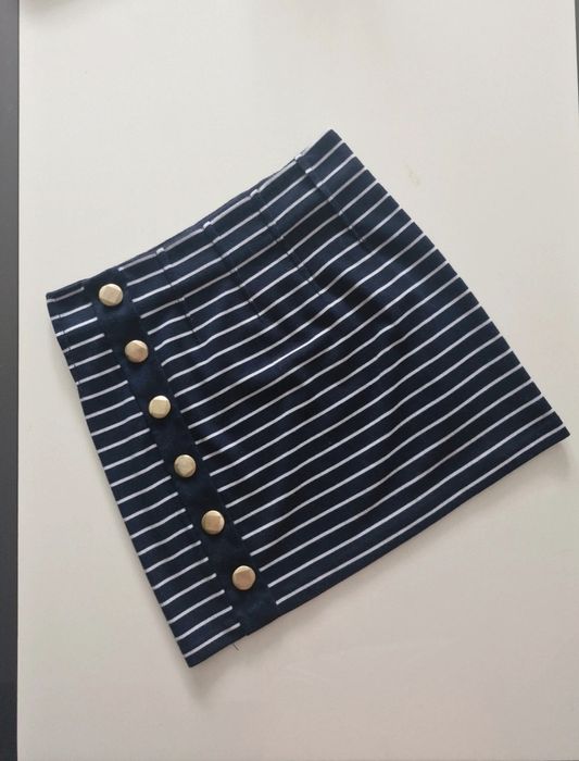 Spodniczka ołówkowa mini Guess rozm. M