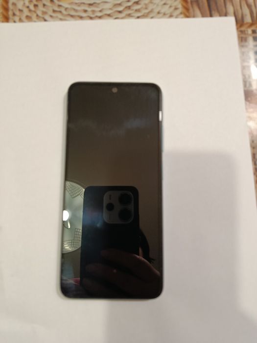 Телефон Redmi Note 11