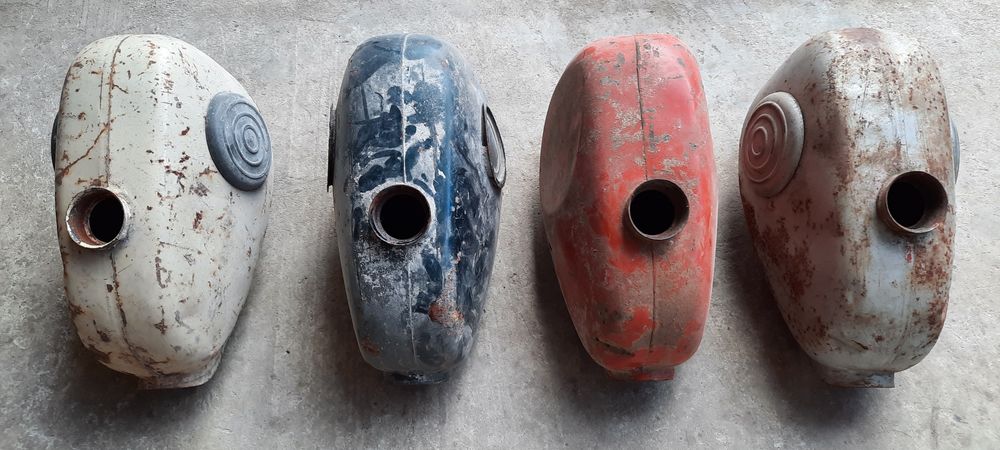 Продам баки на мопед карпати