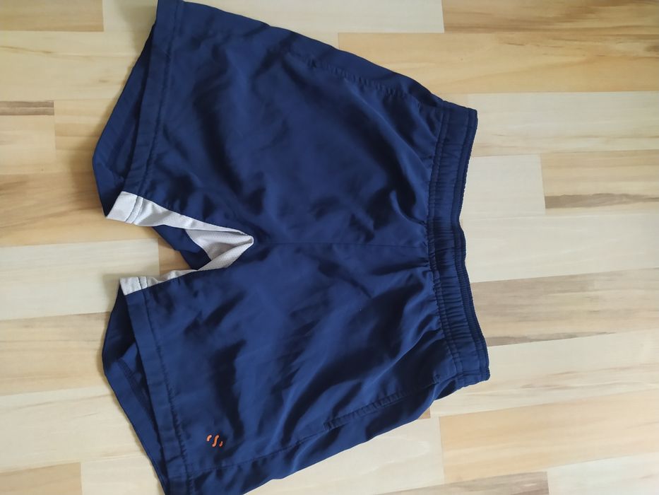 Spodenki krótkie granatowe  rozmiar 128 H&M