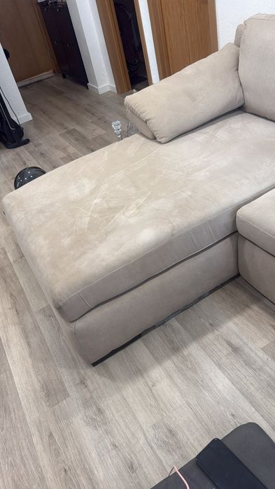 Sofá com chaiselongue