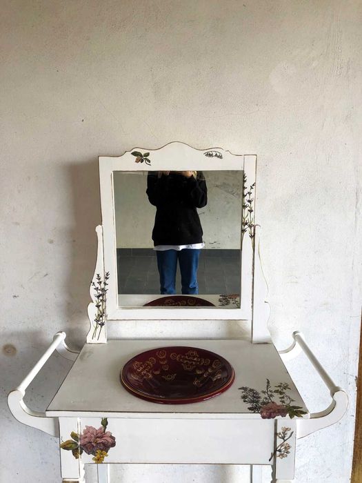 Móvel Branco - lavatório antigo - como novo!