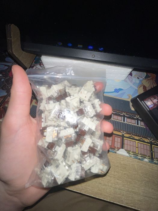 Продам brown switch