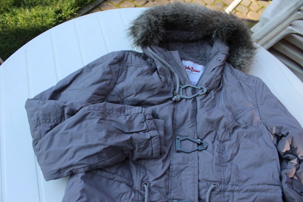 Nowa kurtka w rozmiarze 40 szara