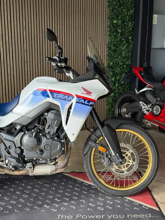 Honda Transalp 750 2023
