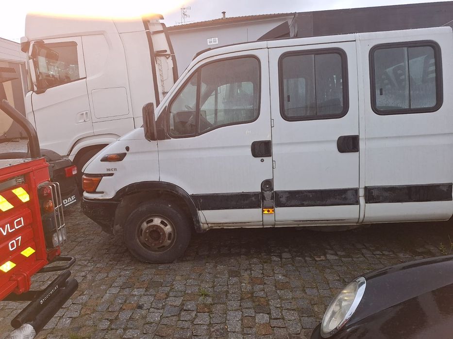 IVECO cabine Tripla 35C11