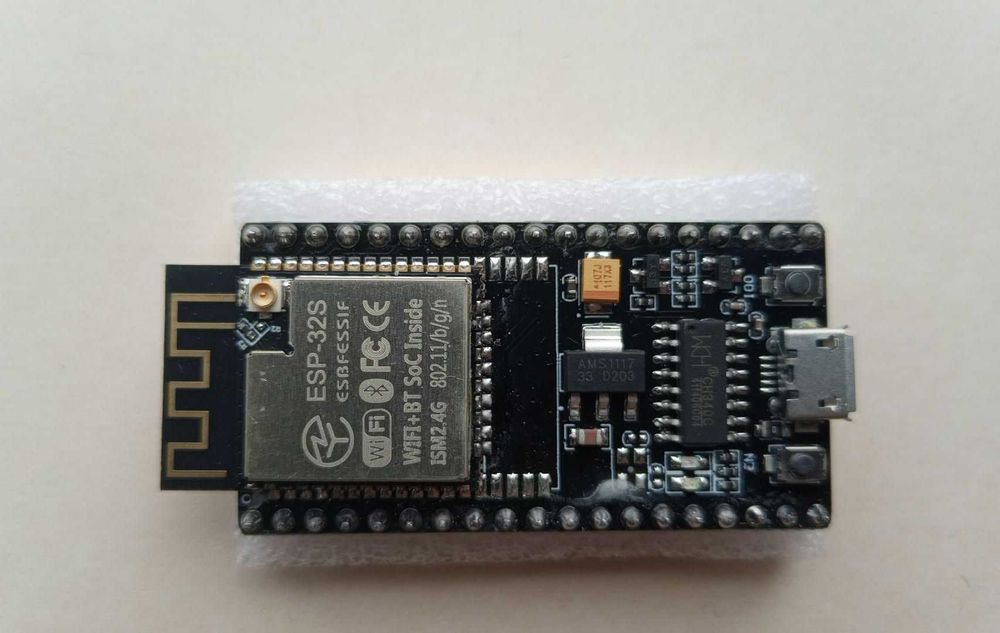 ESP32S 2.4 GHz Wi-Fi 802.11 b/g/n / Bluetooth модуль 38 pin micro USB