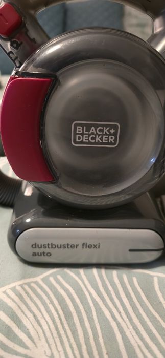 Aspirador de carro Black Decker como novo.