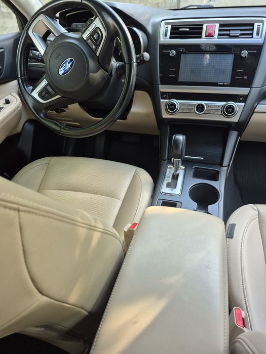 Автомобіль Subaru Outback