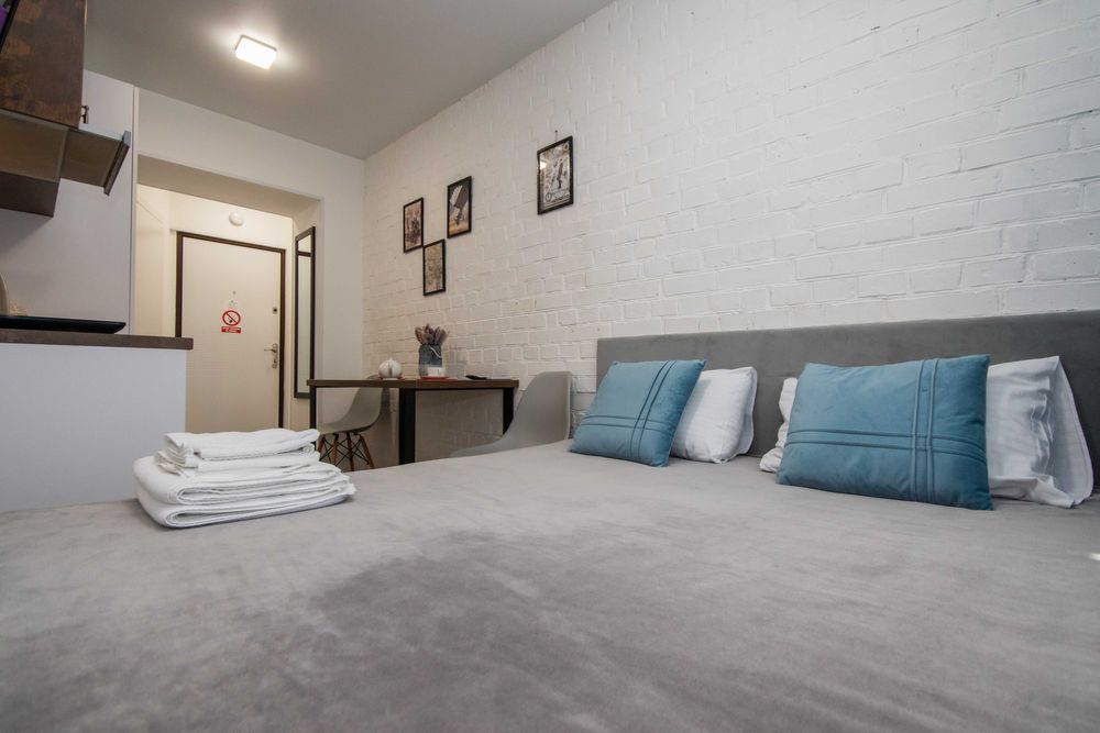 #K392 Квартира подобово. м.Тараса Шевченка. Парк "Щекавиця". Поділ