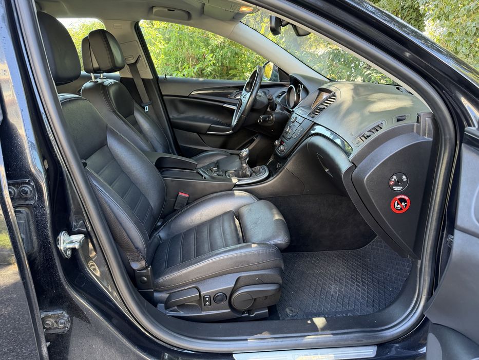 Opel Insignia 2.0cdti * Full Extras *