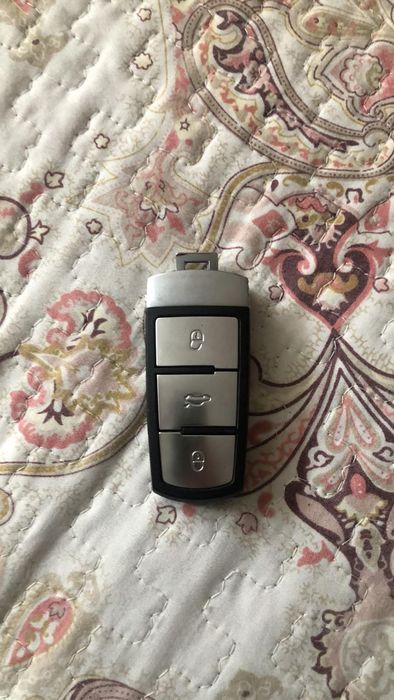 Ключ Skoda Octavia Volkswagen Passat б7/б8 Golf 7 Mazda оригіна Європа