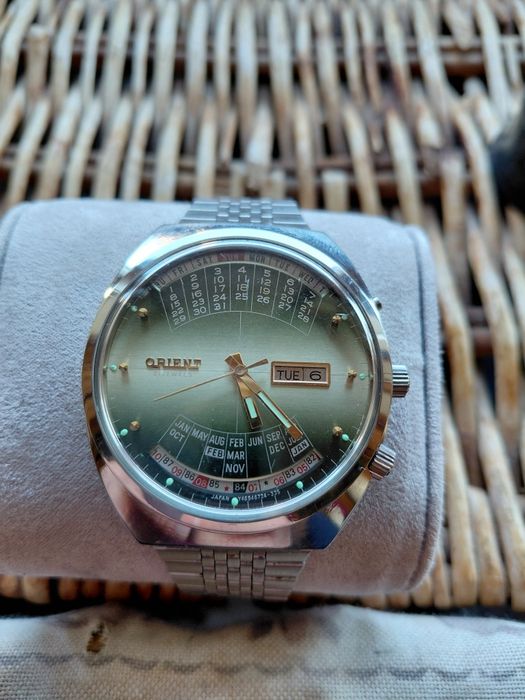 Продам часы Orient  cilledge мульти календарь, механика с автопдозаводом и Seiko  кварц