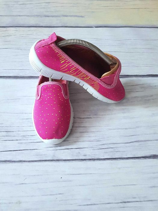 Extra lekkie trampki slip on pianki materiał, do szkoły 33