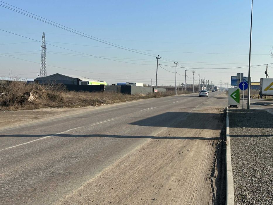 Продаж землі під промисловість 1,57 га між Тарасівкою та Крюківщиною