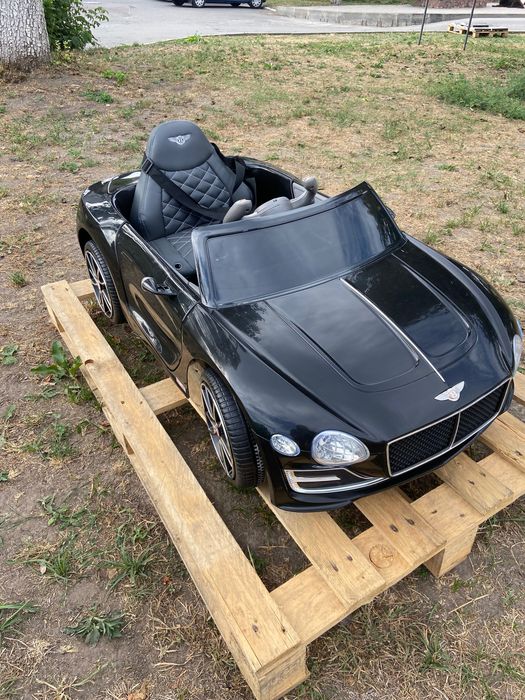 Електромобіль дитячий Bentley EXP