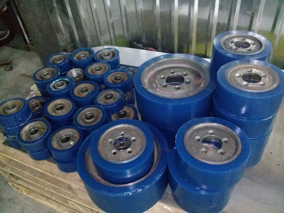 Покриття поліуретаном валів, коліс, роликів