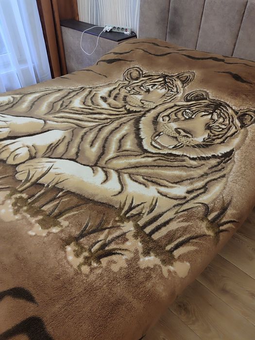 Плед, покрывало.