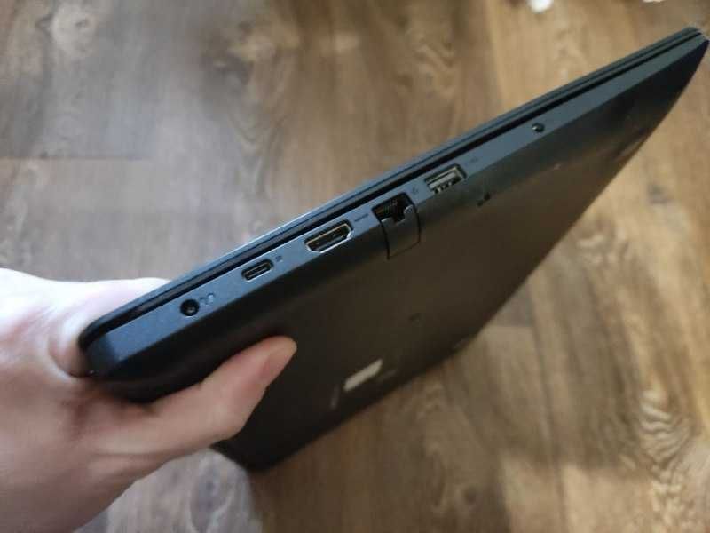 Dell latitude 3590 i3_7130г\8gb ddr4\128 gb SSD рабочая батарея fullHD
