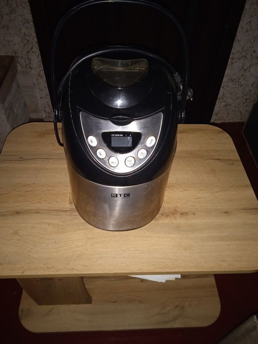 Електрична хлібопічка RTC.