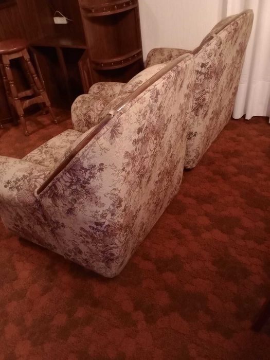 Conjunto de 1 Sofá de 3lugares e 2 poltronas