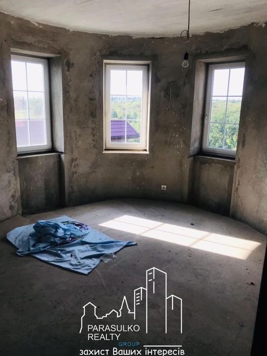 Продам просторий будинок!