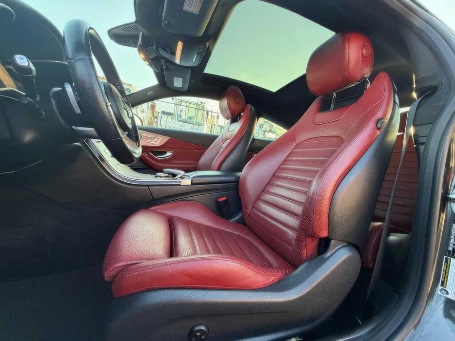 Mercedes-Benz C-Class C 300      2019