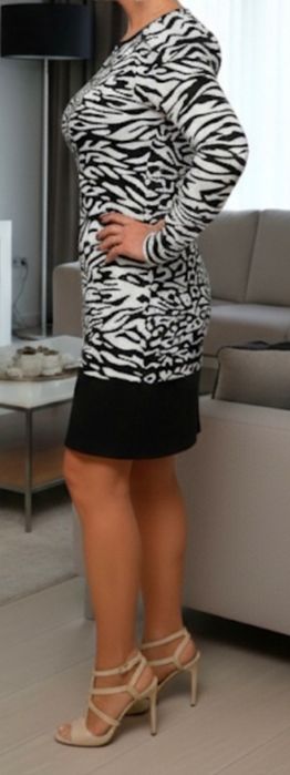 Sukienka ołówkowa z dzianiny marki Bodyflirt r.38/40 - nowa