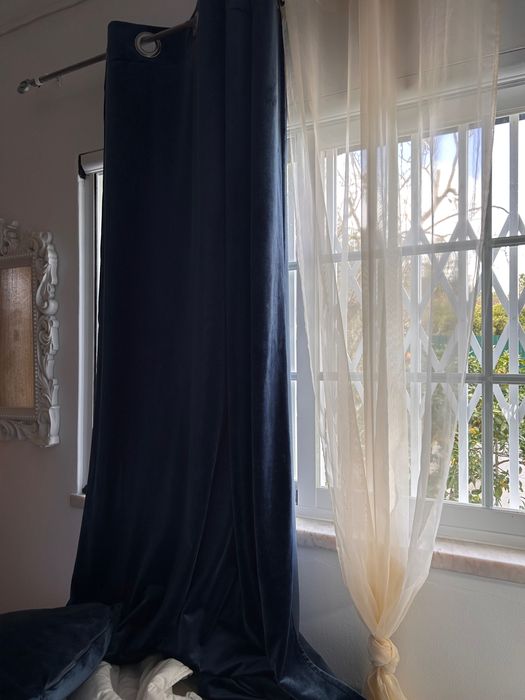 Cortinados e almofadas veludo Loja do Gato Preto