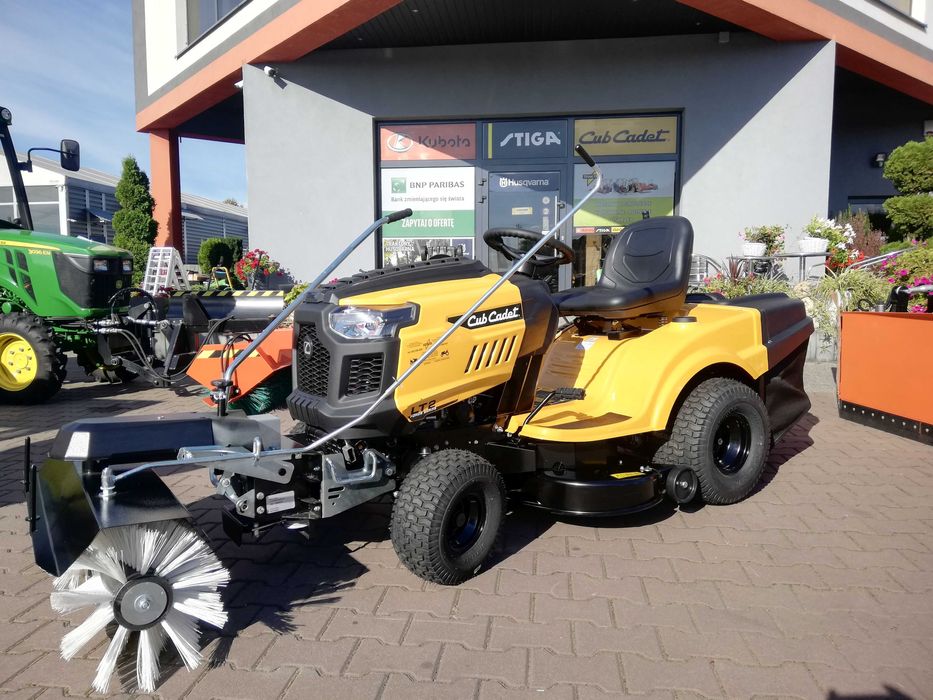 Najtańszy traktorek+zamiatarka Cub Cadet , pompa oleju