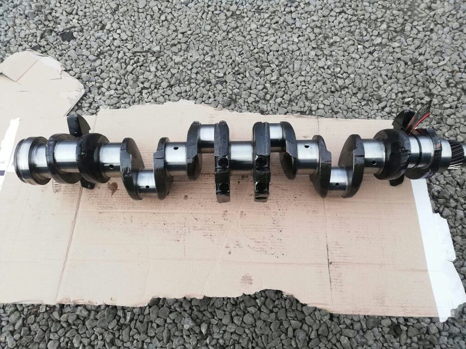 Wał zetor ursus 6 cylindrowy