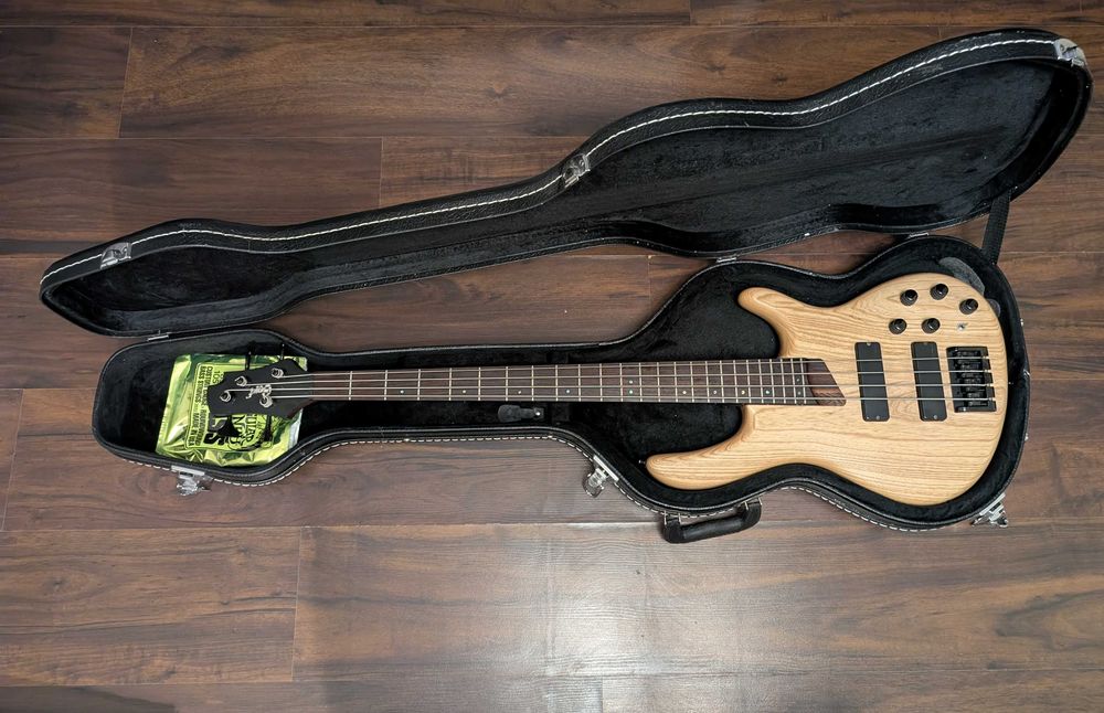 Gitara basowa, bas, Cort B4 OPN, hardcase