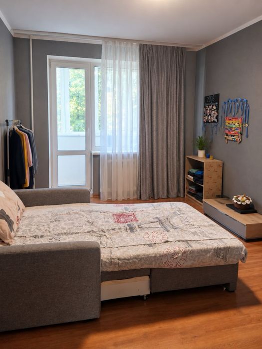Продам 4 комн Квартира Янтарная