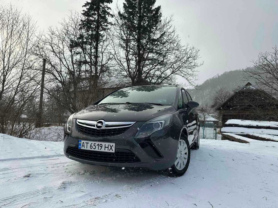 Opel Zafira Tourer 2015