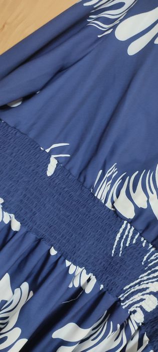 Zwiewna sukienka plus size 54/56