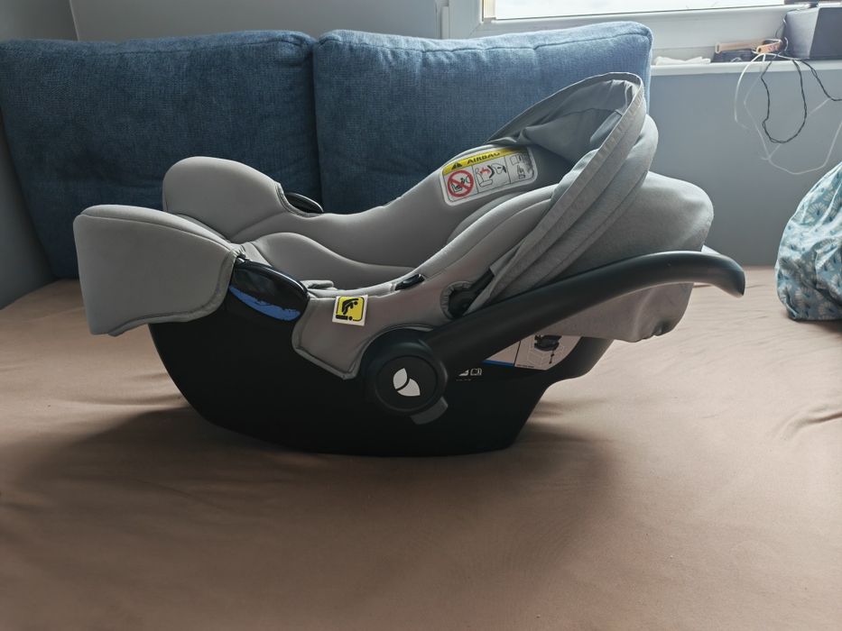 Fotrlik/nosidło Joie i-Snug z bazą