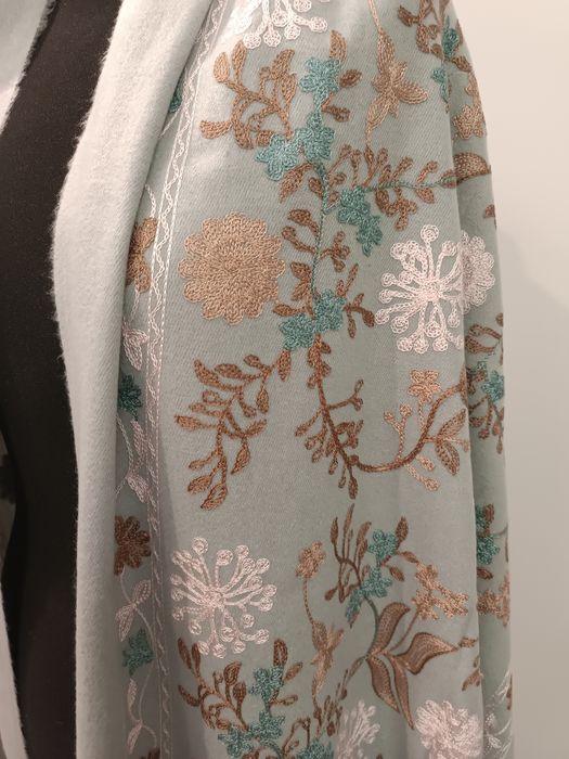 Zimowy szal z paszminy