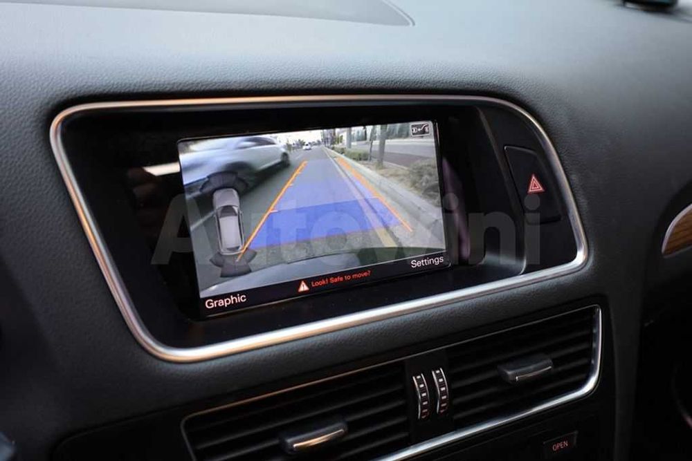 AUDI Q5 / Дизель /  З ПДВ