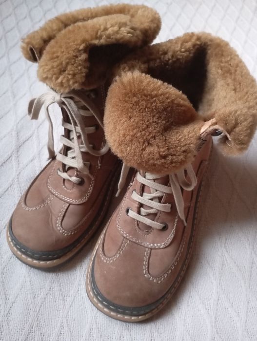 BAMA 37R NOWE beżowe trapery naturalne futro skóra  24cm wkładka