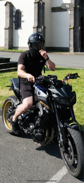 Yamaha MT-09 2017 – 61.000 km – Revisão feita + Extras