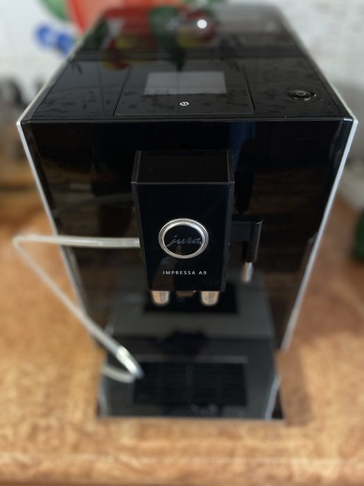 Кавоварка, кавомашина Jura A9