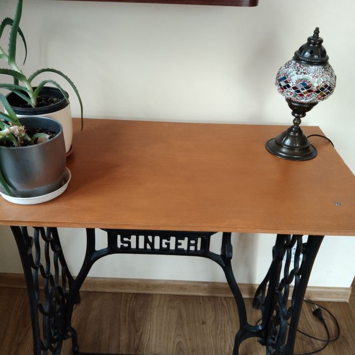 Stół żeliwny Singer