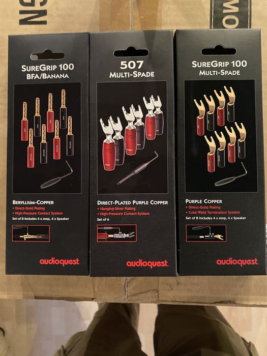 Набір конекторів Audioquest SureGrip100 Banana(multi spade)  set of 8