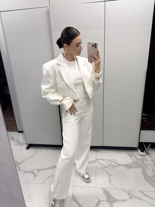 Білі штани класичні жіночі