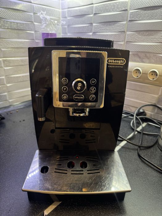 Кофемашина delonghi