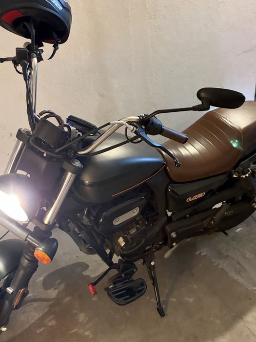 Um renegade sport 125