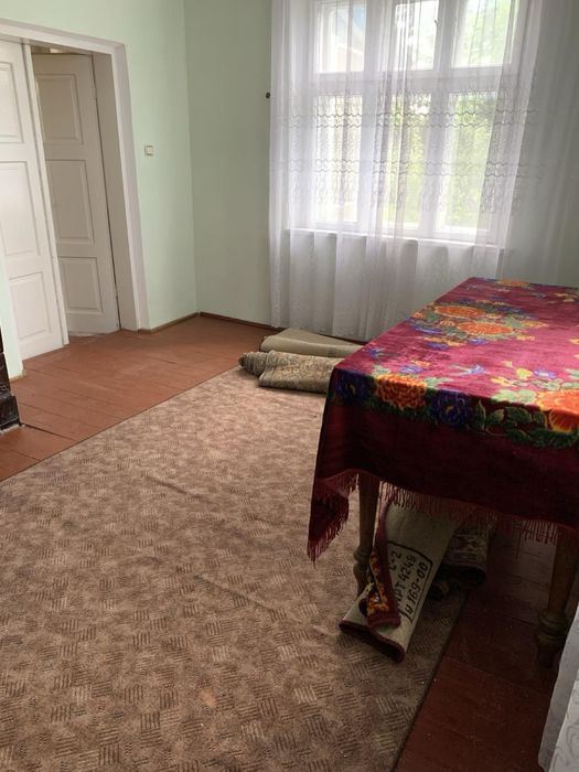 Продам будинок в центрі Борщова