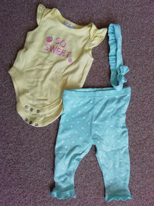 Komplet niemowlęcy dziewczęcy r. 68