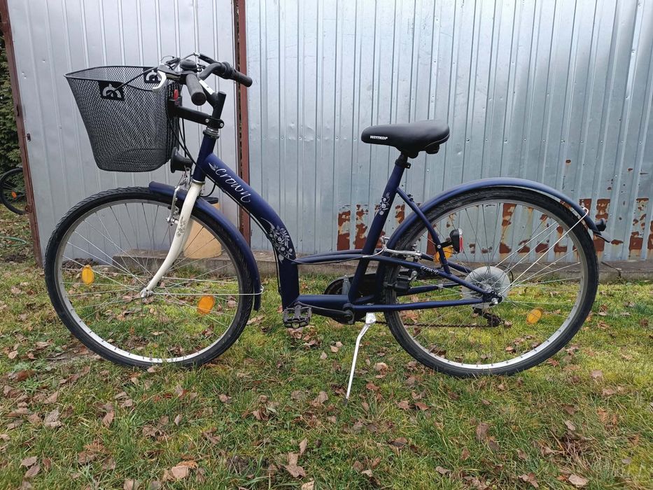 Rower damski z przerzutkami z koszykiem